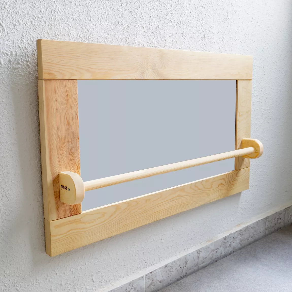 mirror with rod