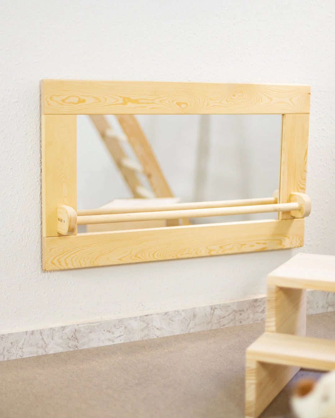 mirror with rod